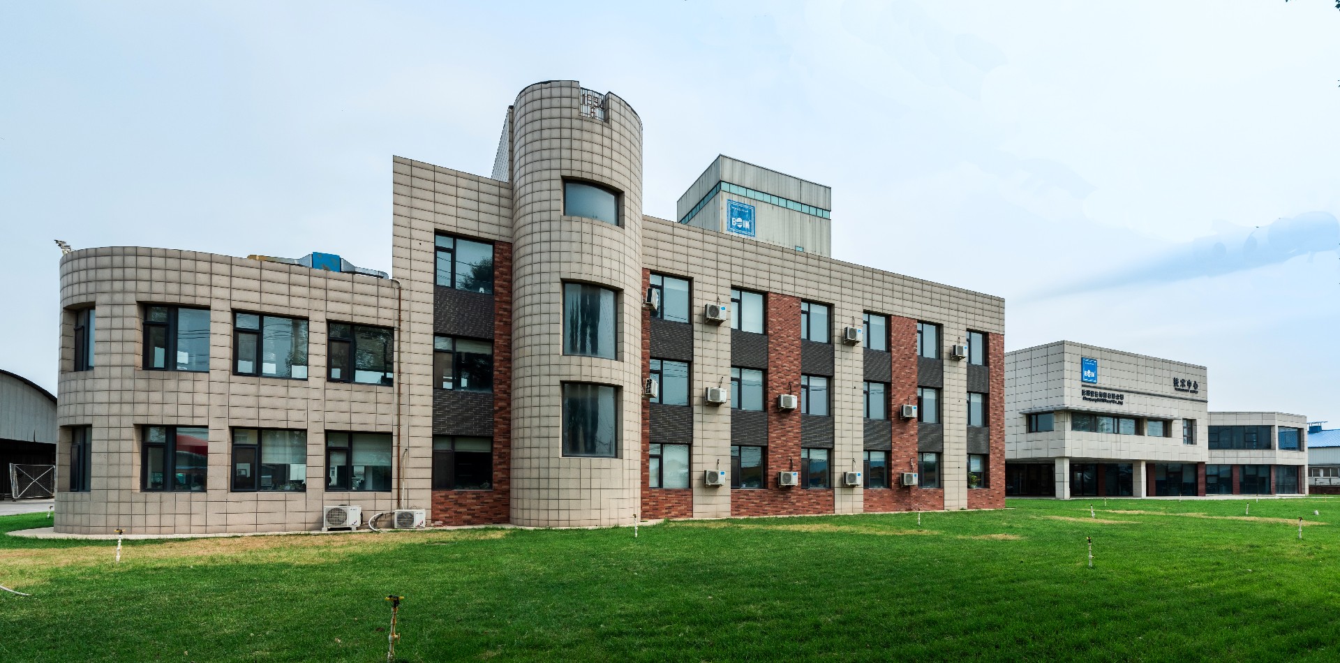 1640846215144374.jpg YDH_0489.jpg